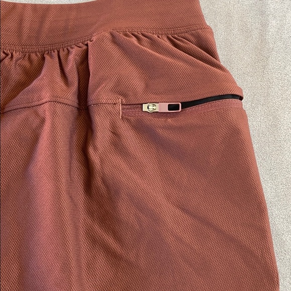 Lululemon x barrys stronger as one short 7” - Picture 7 of 7